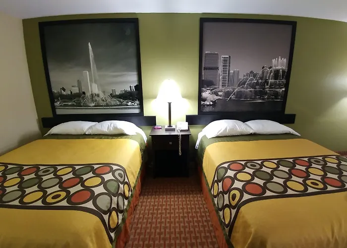Super 8 By Wyndham Il 2*