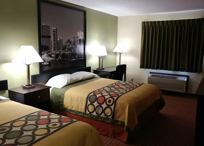 Super 8 By Wyndham Il Hotel 2*