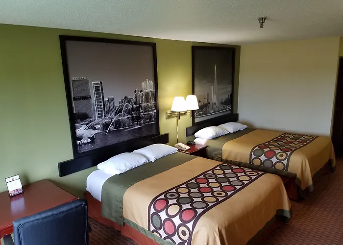 Hotel Super 8 By Wyndham Il DeKalb