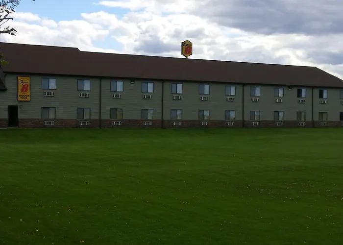 Super 8 By Wyndham Il Hotel