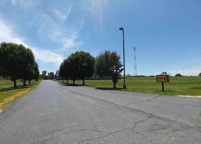 Hotel Super 8 By Wyndham Il 2*