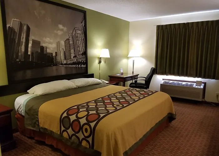 Hotel Super 8 By Wyndham Il DeKalb