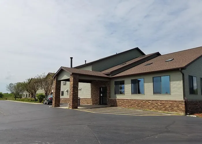 Super 8 By Wyndham Il DeKalb