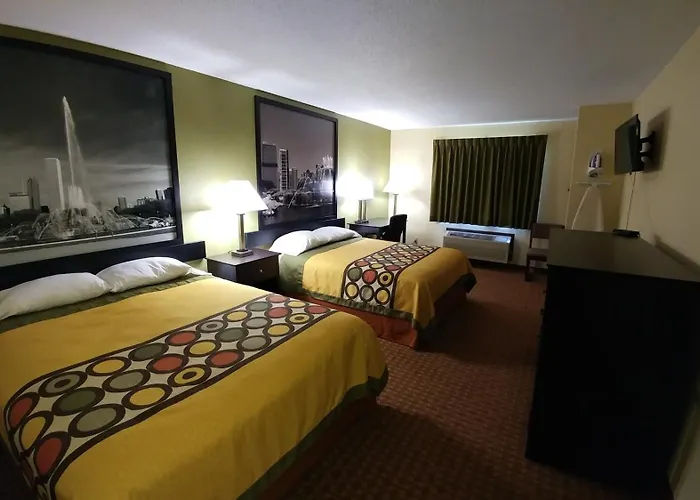 Super 8 By Wyndham Il Hotel 2*